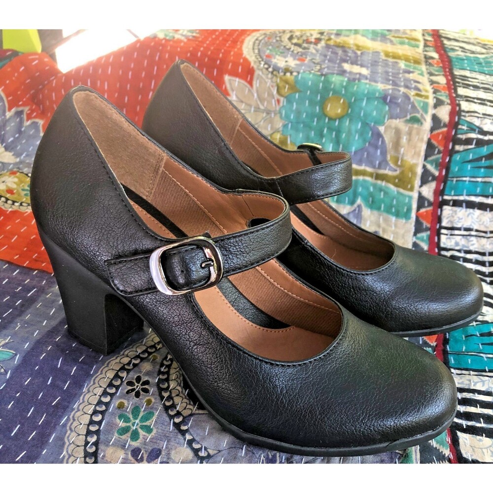 Eurosoft Women's Netty Black By Sofft Comfort Mary Janes vegan leather 7M